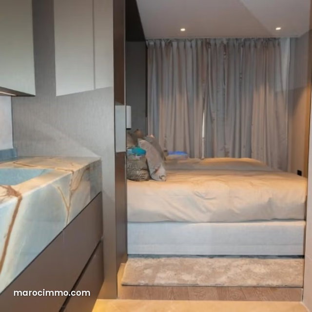 Charming 3 Bedroom Apartment for Sale with Sea View — 4