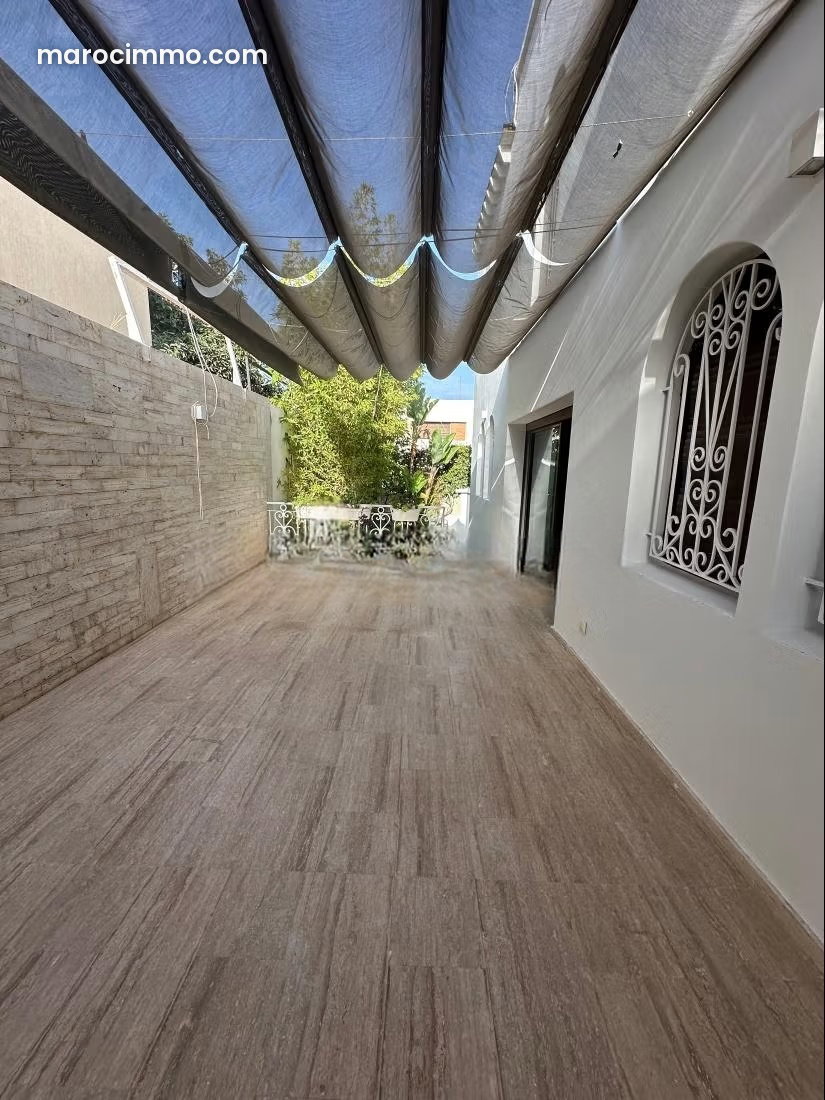 Villa meublée 300 m², 4 chambres, jardin et garage à Riyad, Rabat — Rabat