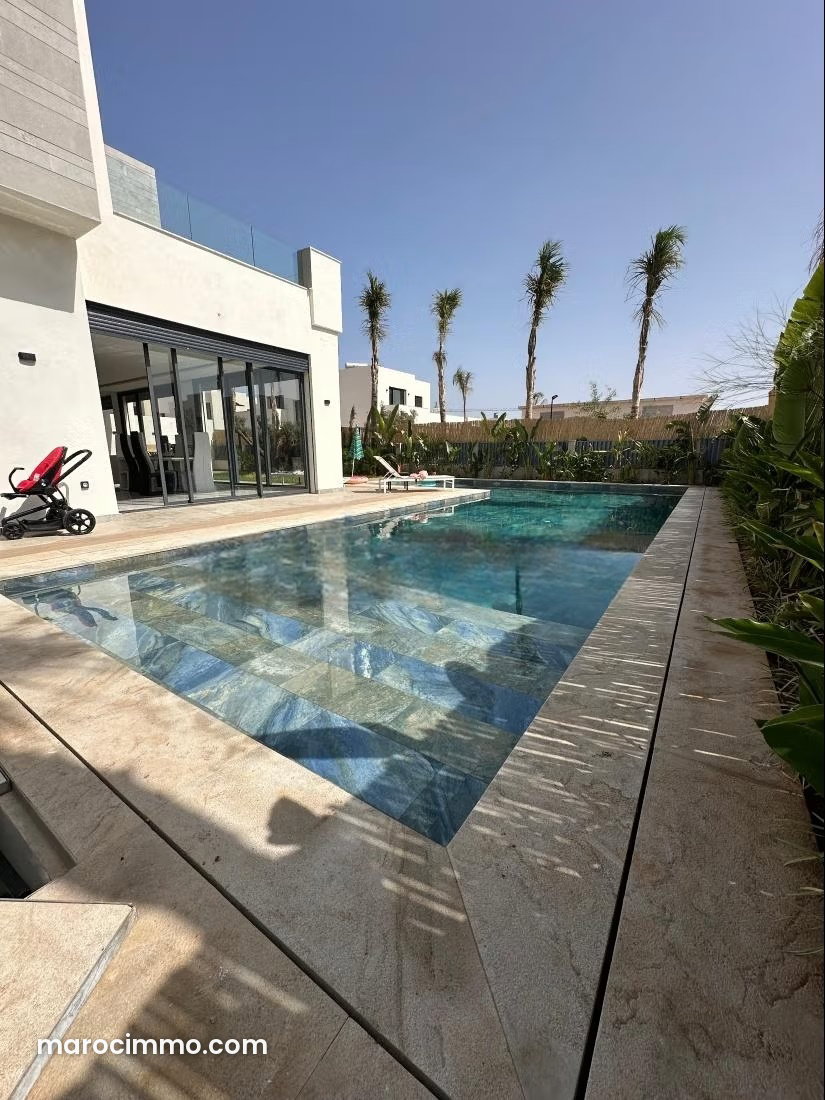 Villa 630 m² avec piscine et vue montagne à El Menzeh — El Menzeh