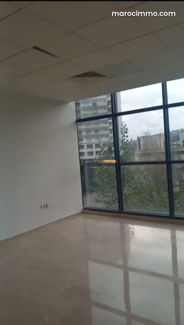 Modern Office for Sale in the Heart of Tangier — 2