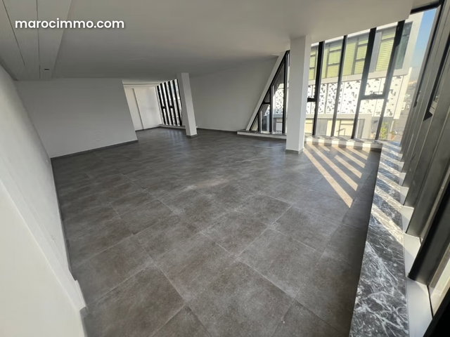 80m² Office – Furnished / Unfurnished — 2
