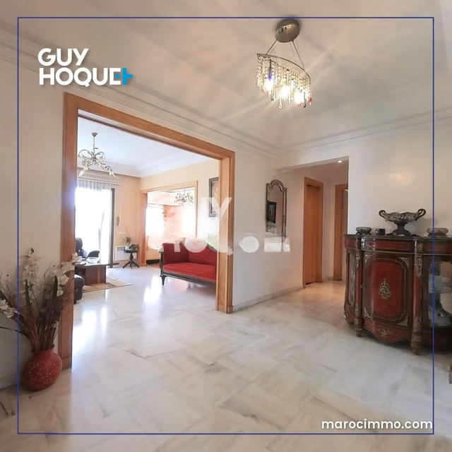 Appartement de 238 m² dans la Résidence Yasmine — Casablanca