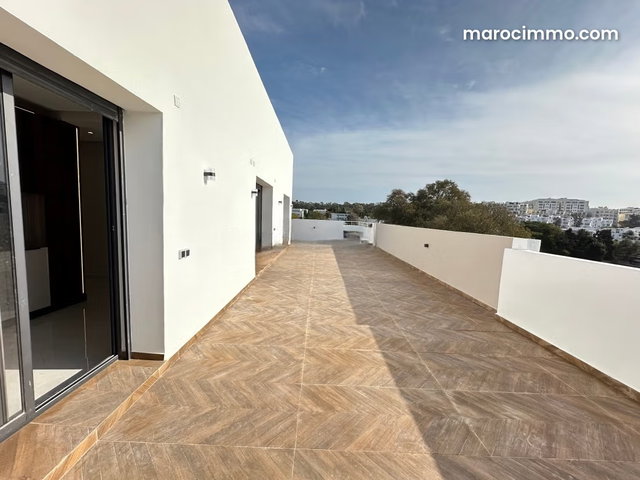 Superb Apartment with Very Large Terrace for Rent in Agdal and — 2