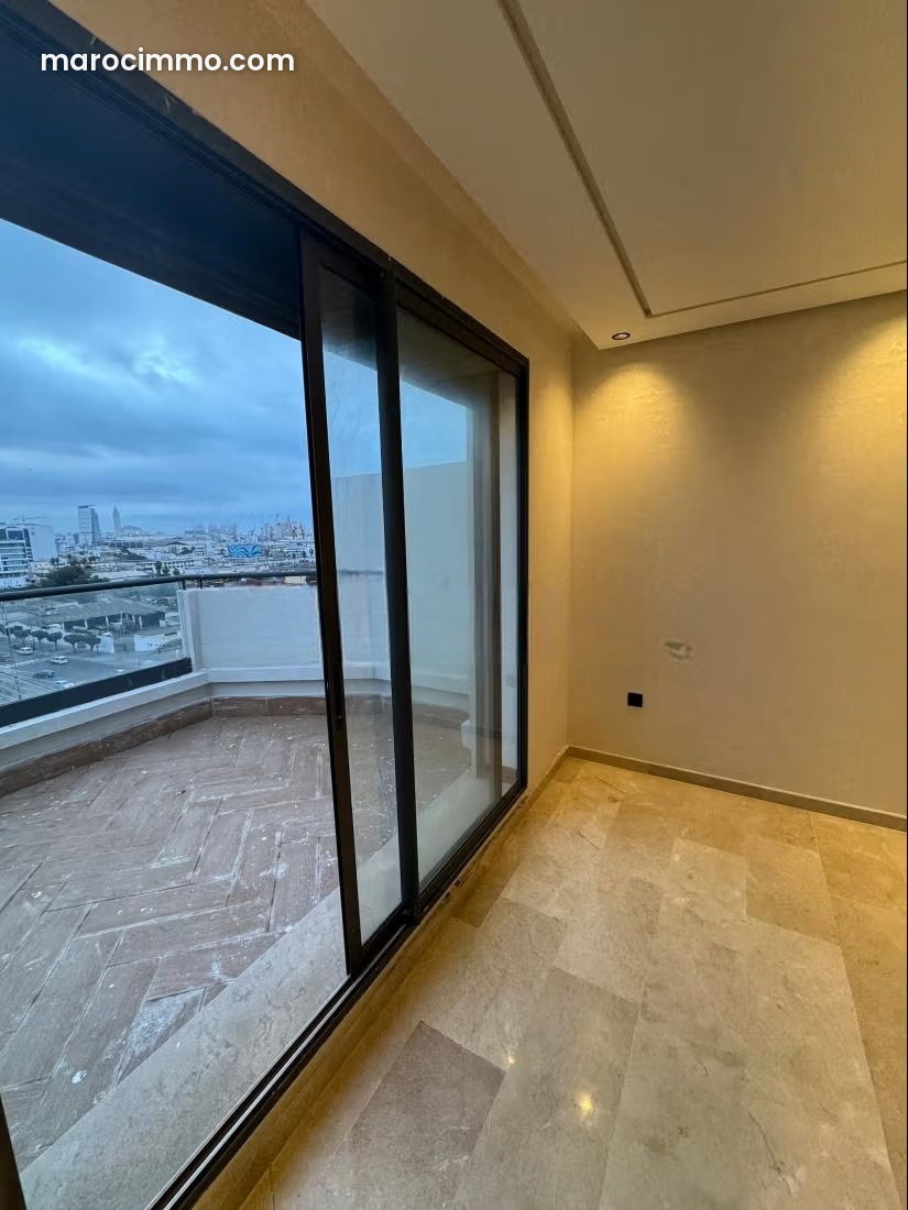Upscale Furnished Studio for Sale, Belvédère, Casablanca — Casablanca