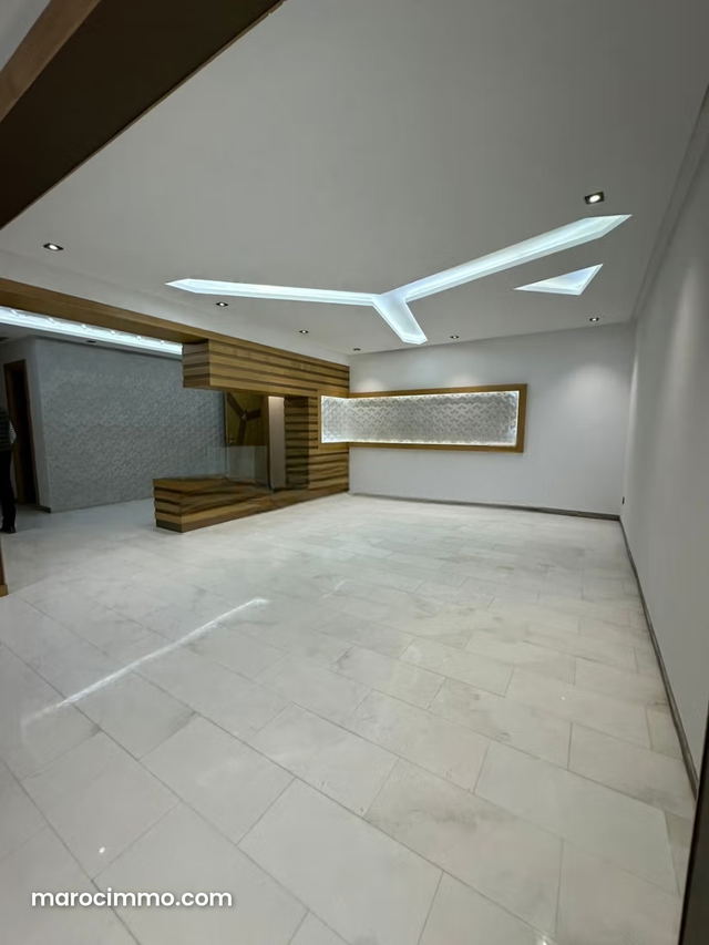 Appartement de haut standing en vente à hay Riyad. 4 chambres plus chambre de bonne — Rabat