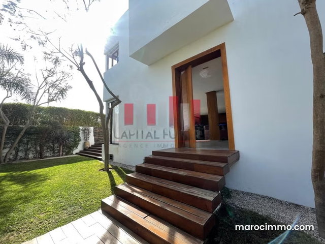 Real Estate in Dar Bouazza. 300 m² Surface — 2