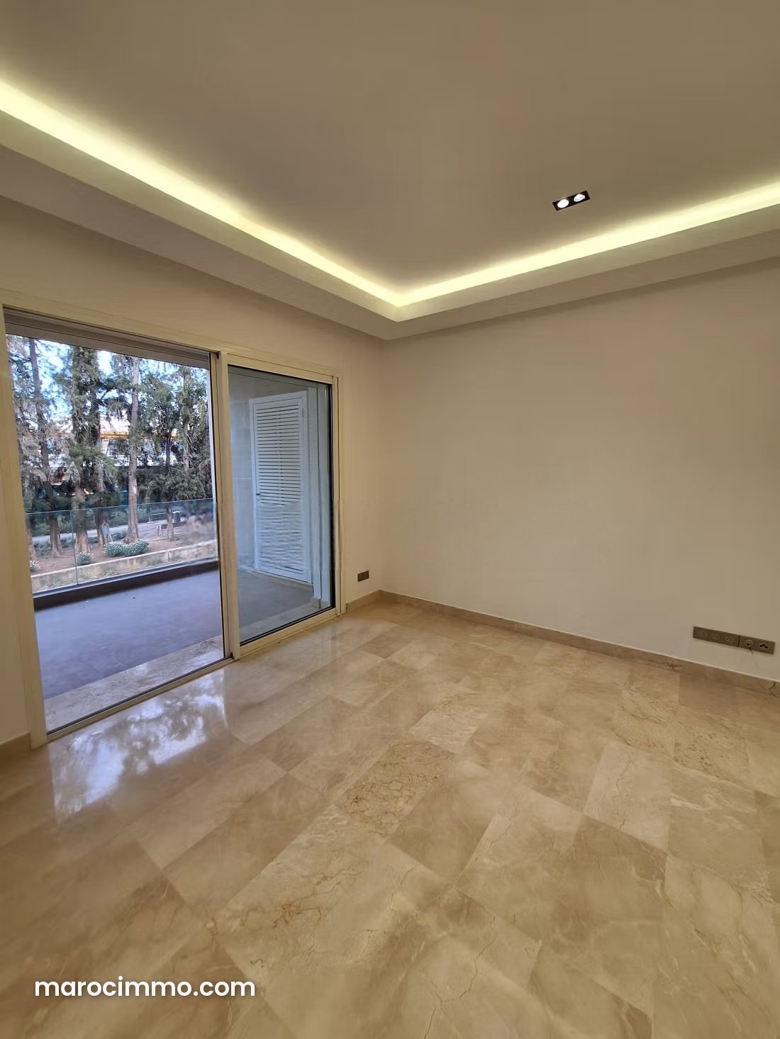 Three-Room Apartment, Souissi, Rabat: Bright and Practical — Rabat