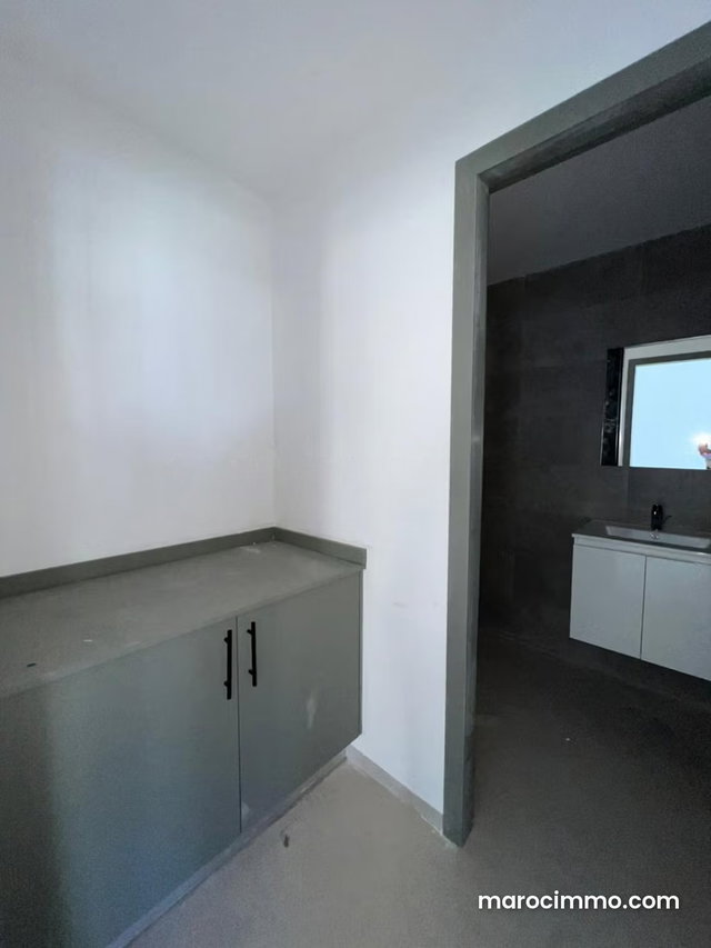 Plateaux Bureaux en vente – Quartier Administratif — 4