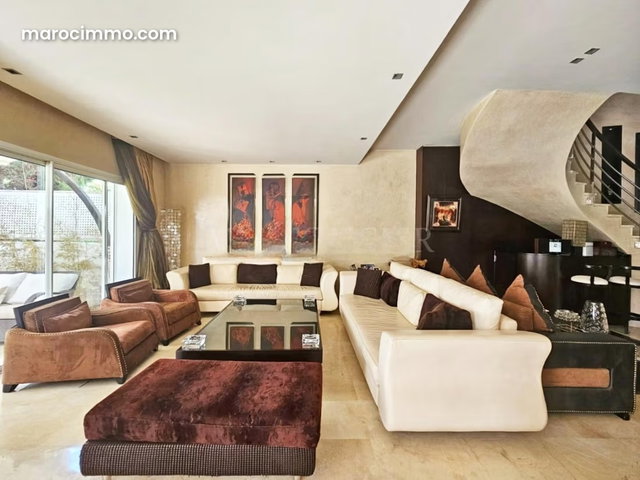 Très belle villa avec piscine à vendre dans une résidence sécurisée à Ain Diab, Casablanca — 3