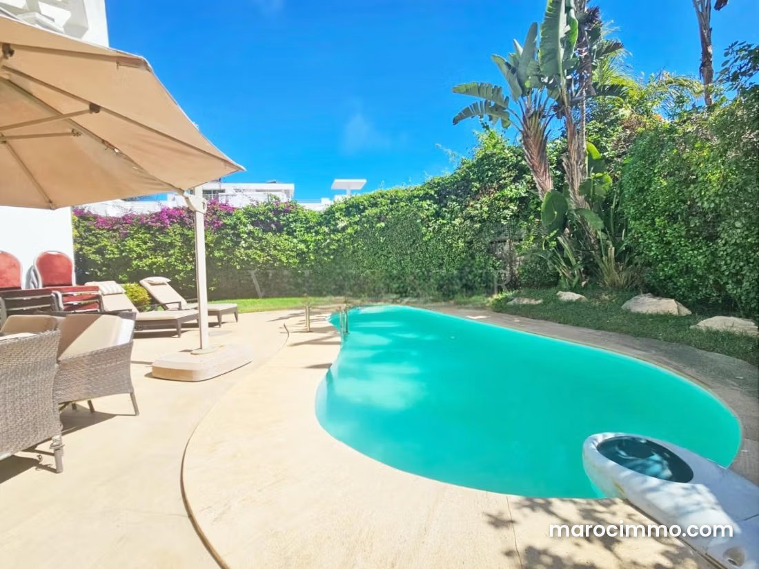 Villa haut standing à vendre à Aïn Diab, Casablanca — Casablanca