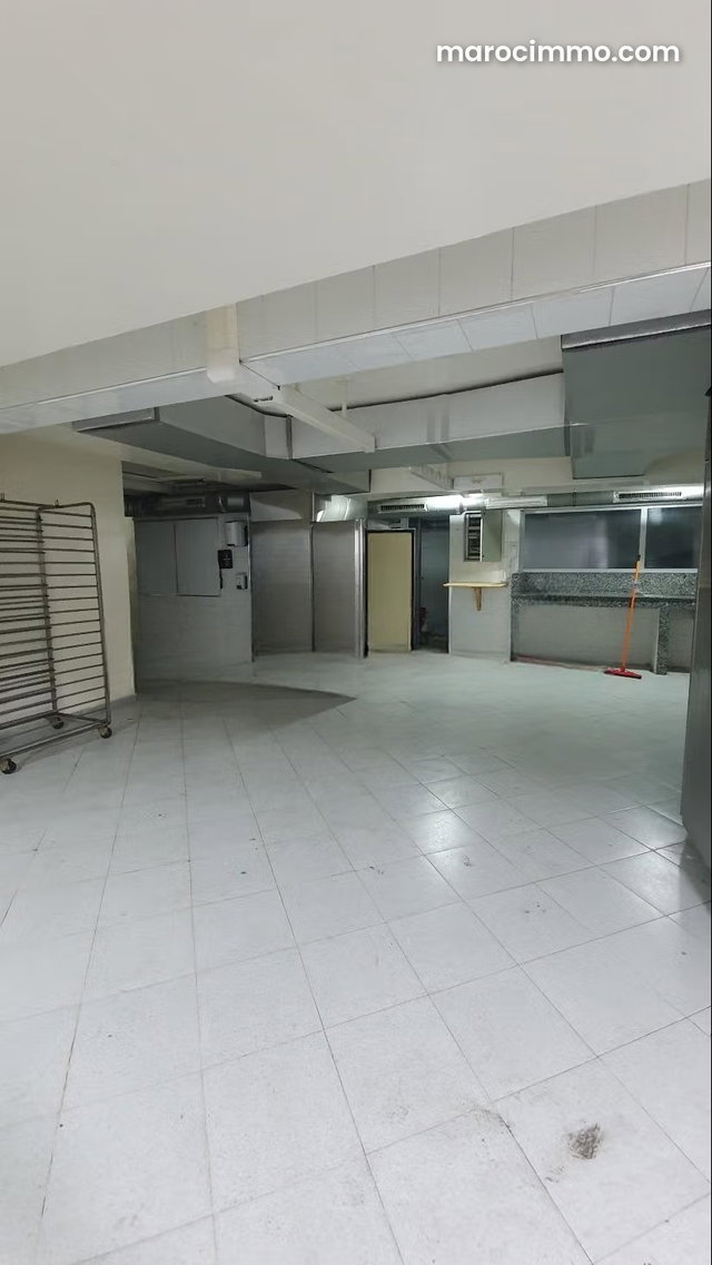 Commercial space for rent in Bourgogne Ouest — 5