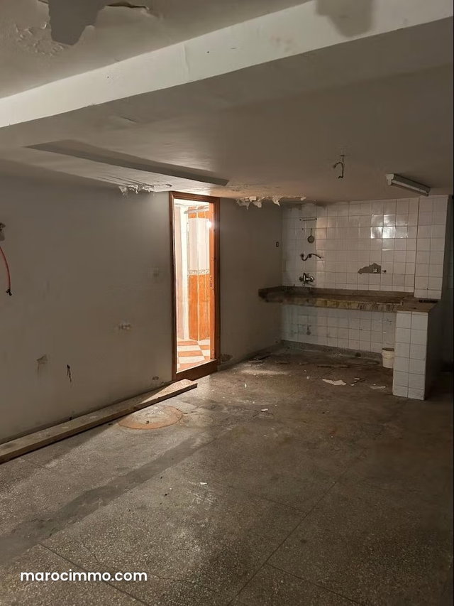Beautiful Commercial Space for Rent in Administrative Area. 200 m² Surface Area — 4