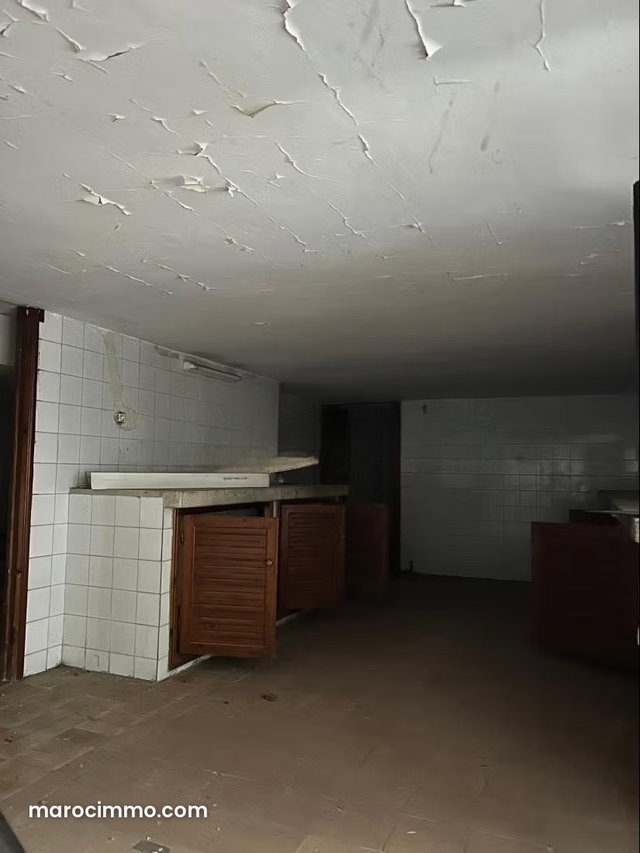 Beautiful Commercial Space for Rent in Administrative Area. 200 m² Surface Area — 5