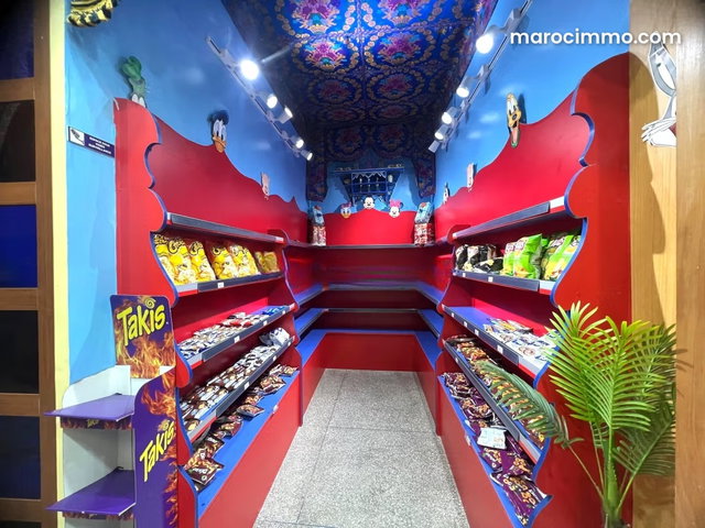 Magasin de 716m2 au quartier Belevedere — 3