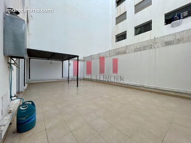 Bel appartement en location à Casablanca Finance City. Superficie 130 m². Bien meublé — 4