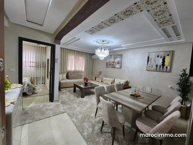 Appartement en location journalière àMoudjahidine — 2