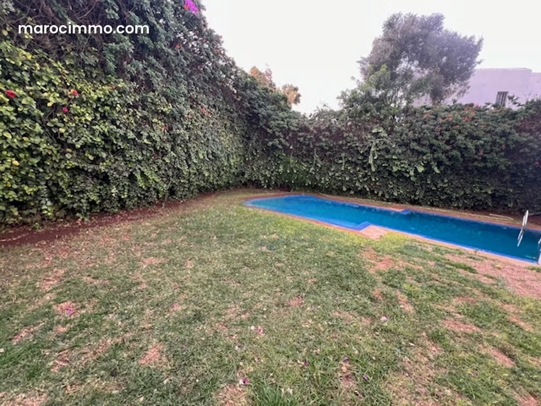 Villa 750 m² avec piscine, El Manar El Hank, Casablanca — Casablanca