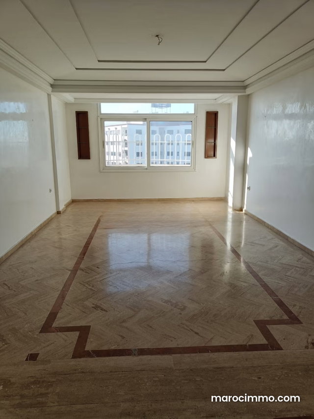 Appartement sans vis à vis en plein triangle d'or à prix réduit — 2