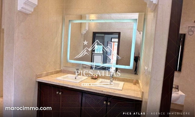Villa de luxe à louer, Piscine et 4 Chambres, Route Sidi Abdallah Ghiat KM 27 — 5