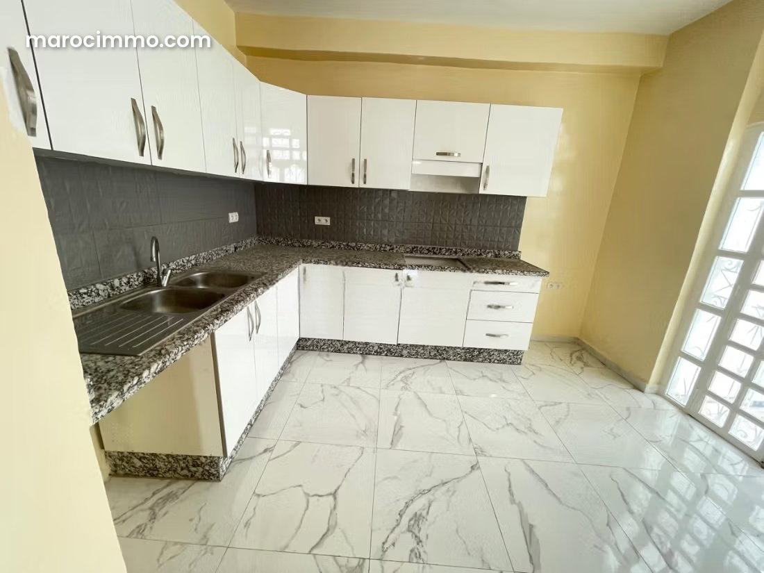 180 m² Villa with Garden, Taddart, Agadir, for Rent — Agadir
