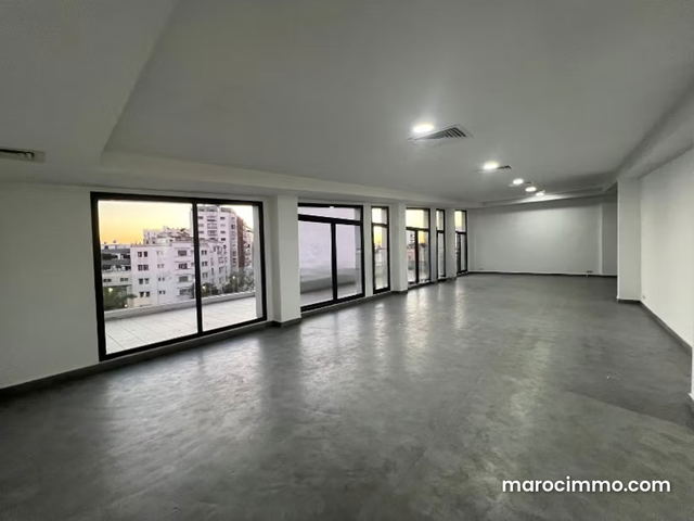 Plateau de bureau à louer sur Bd d'ANFA — Casablanca
