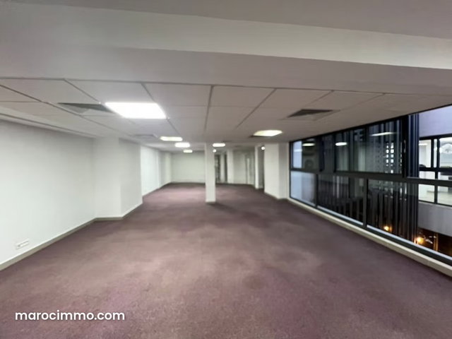 Plateau de bureau à louer sur Bd d'ANFA — 3