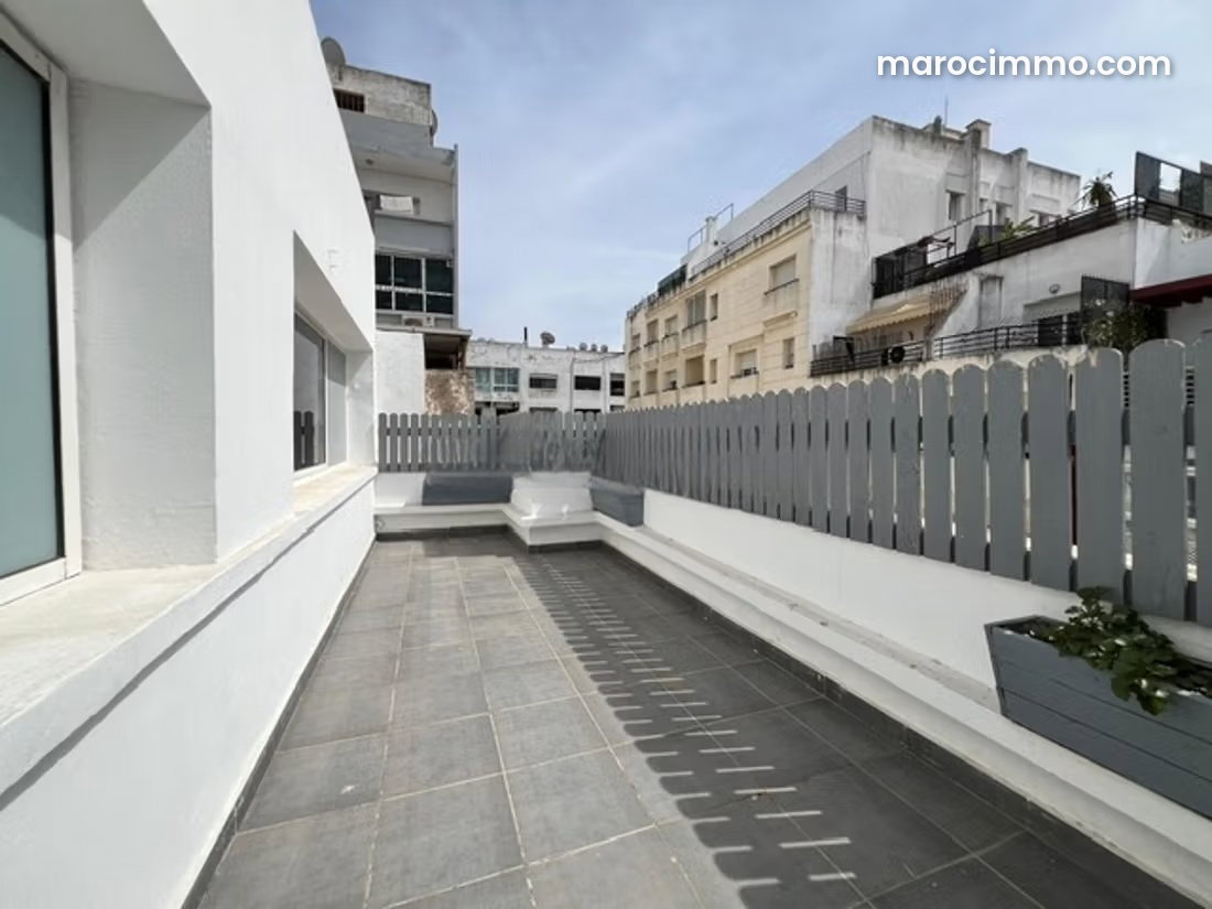 Bureau à louer au dernier étage à Gauthier, Casablanca — Casablanca