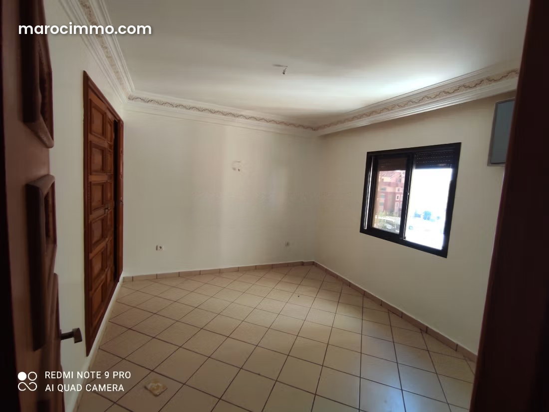 Appartement 125 m² avec terrasse et garage Route de Casablanca Marrakech — Marrakech