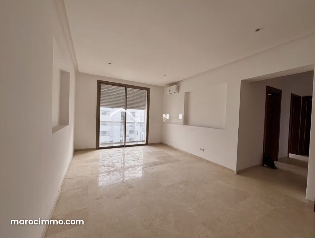New 81 sqm apartment on the top floor with terrace, Anfa, Casablanca — Casablanca