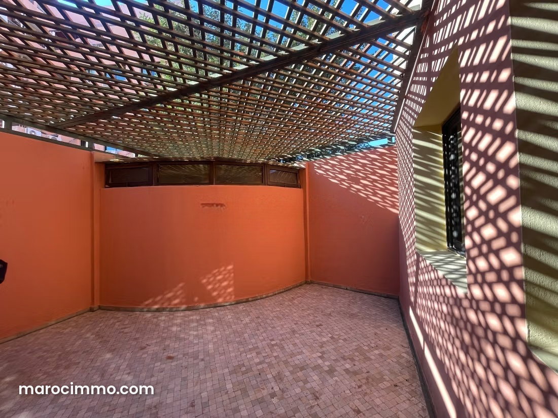 200 m² Apartment with Terrace and Absolute Peace and Quiet, Hivernage, Marrakech — Marrakesh