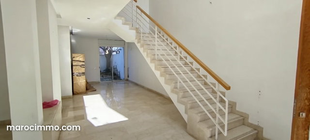 Maison de luxe à louer à Ville Verte. 3 chambres agréables. Système de parabole et résidence sécurisée — 4