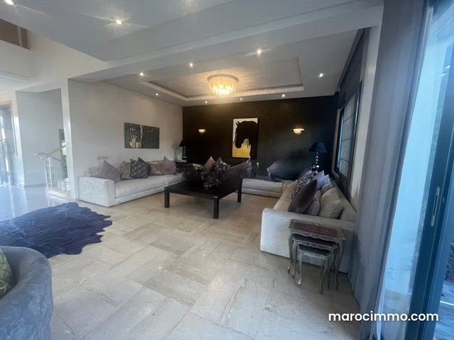 Villa t6 meublée de 540m² 5 ch. Res. Securisee — 3