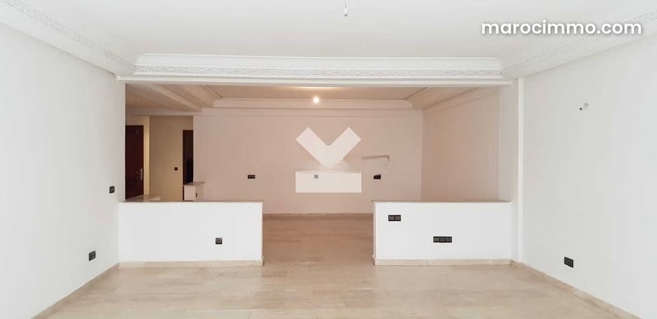 Appartement à Vendre de 265.0 m² à Casablanca, Hopitaux