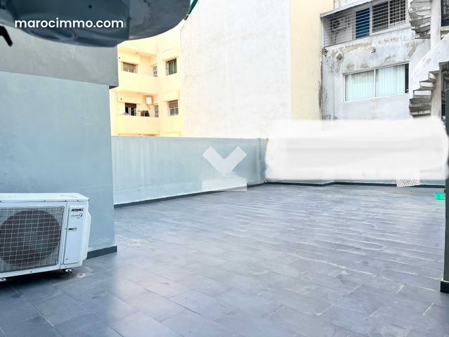 Appartement à Vendre de 162.0 m² à Casablanca, Hopitaux — 2