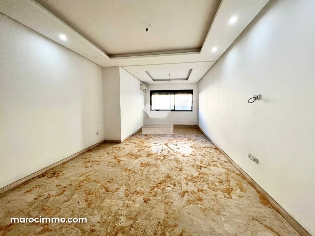 5-Room Apartment in Casablanca's Hospitals District — Casablanca