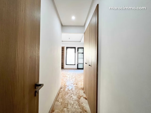 Appartement à Vendre de 122.0 m² à Casablanca, Hopitaux — 2