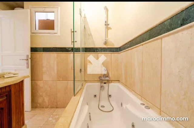 Appartement à Vendre de 178.0 m² à Marrakech, Hivernage — 3