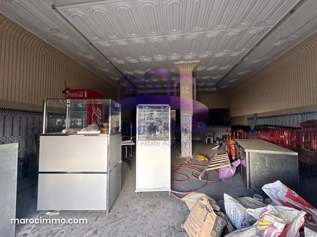 Local de 137m² à louer à TANGER Castilla — 2