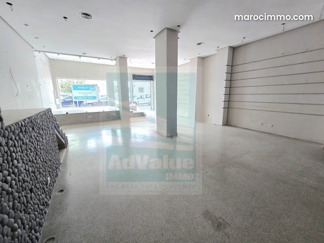 DL. 937: Street La Fontaine Commercial Unit — 4