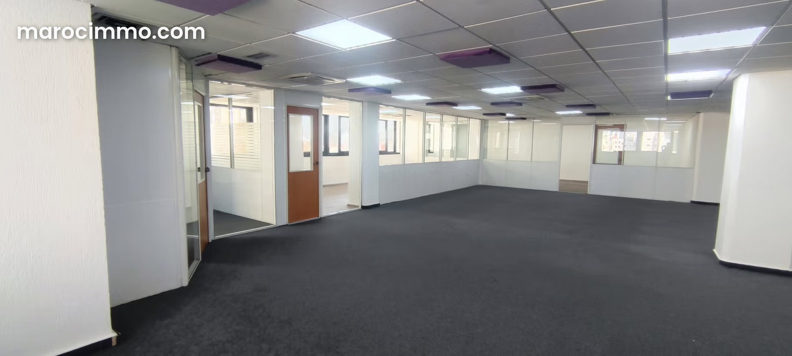 300 m² Office in Anfa, Casablanca, Secure Professional Building — Casablanca