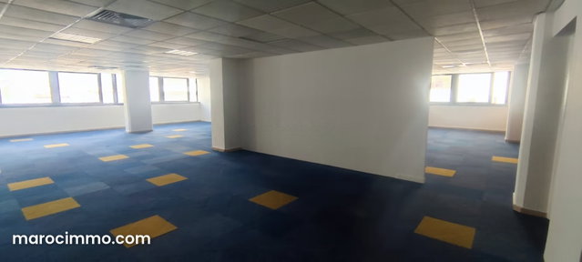 Office space 300m² for rent in Anfa, Casablanca — 4