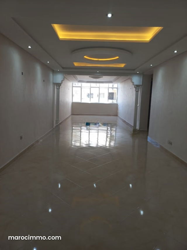 Lumineux appartement 196 m² à vendre, bien placé — Tanger