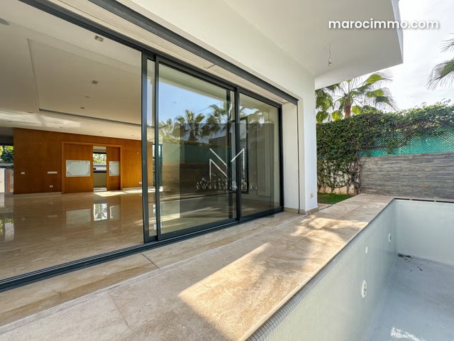 A Louer Villa Contemporaine 3 suites Piscine — 4