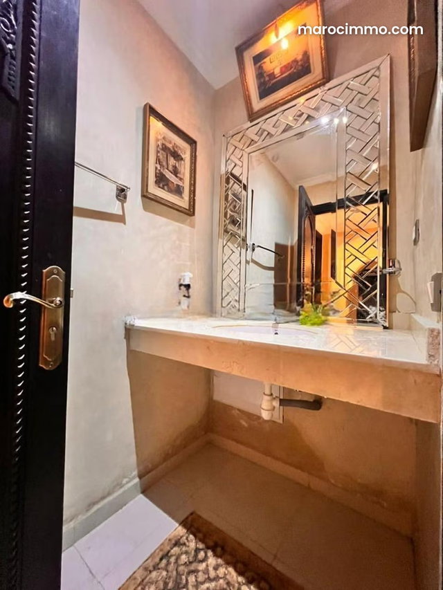 Villa de luxe à vendre à Malabata. 4 belles chambres. Bien meublé — 2