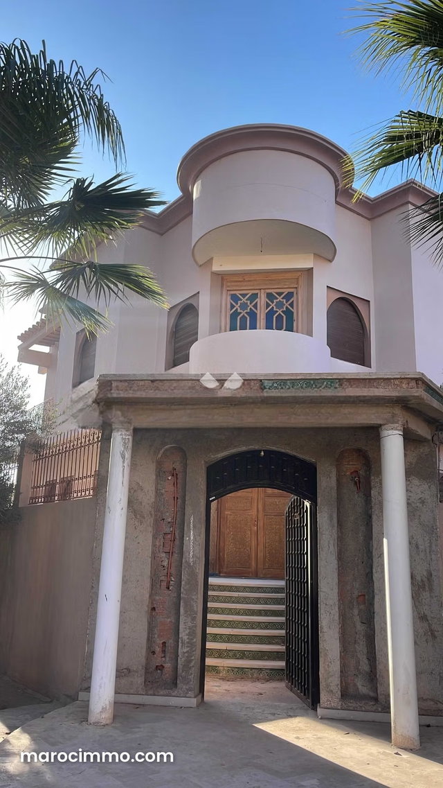 Villa à Vendre de 301.0 m² à Marrakech, Azzouzia — 3