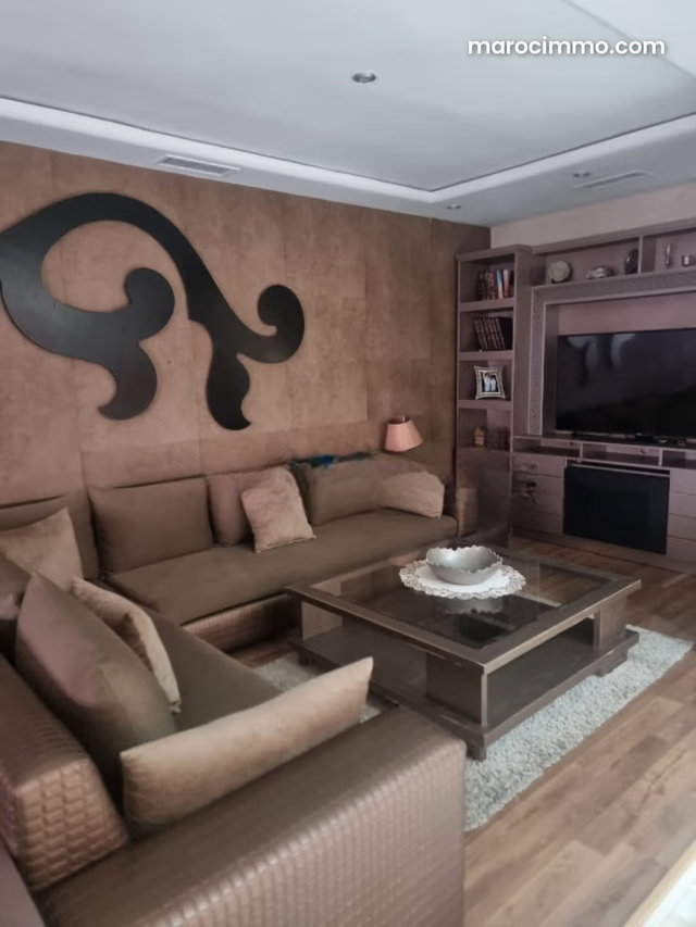 Luxury R4 Building for Sale – Rare Opportunity — 2
