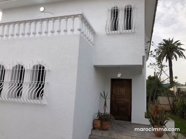 Charmante villa à louer à l’oasis — Casablanca