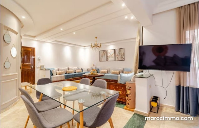 Beautiful apartment for sale in Guéliz. 3 cozy rooms. Exceptional mountain view, central heating — 3