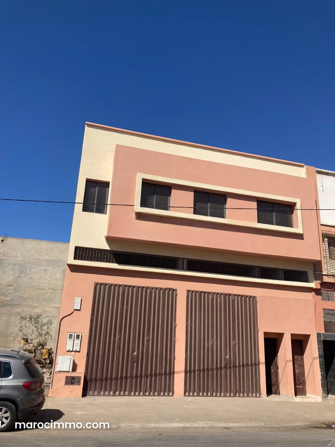 محل تجاري واسع للإيجار بآيت ملّول — ٱيت ملول