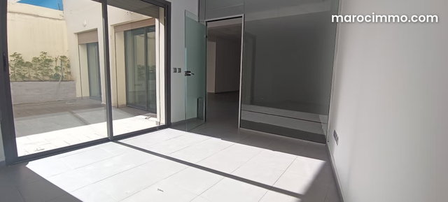 Bureau d'exception avec terrasse – Emplacement premium à Val Fleury — 5